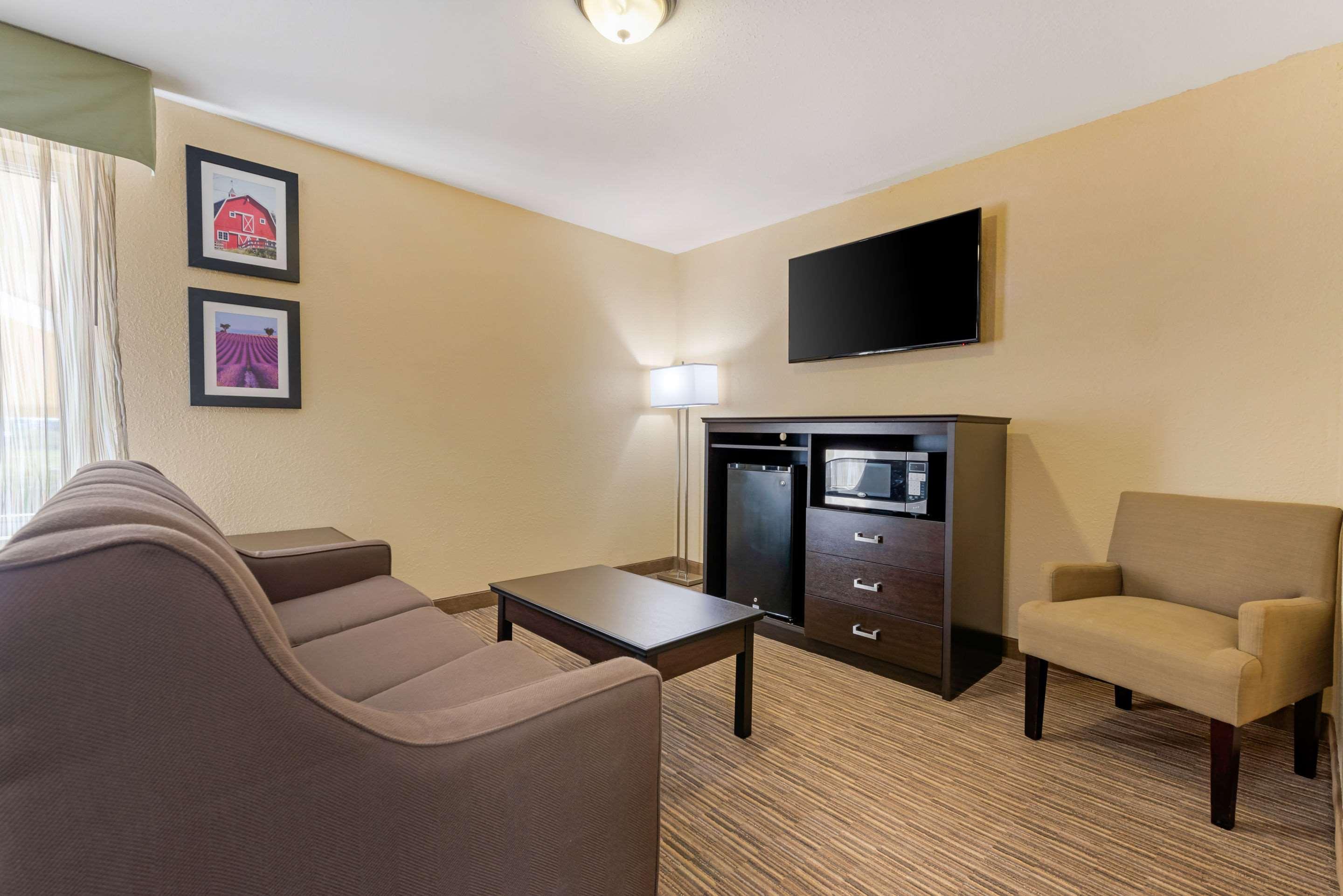 Quality Inn & Suites Brandenburg - Fort Knox Exteriér fotografie